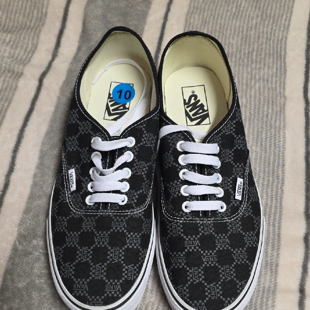 Vans Black and White Patterned Sneakers
